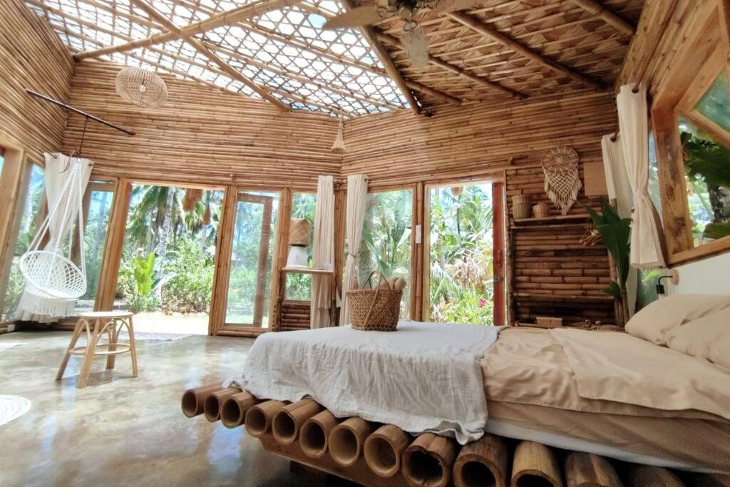 The Bamboo Houses - Tropical Garden & Empty Beach General Luna  Exterior foto